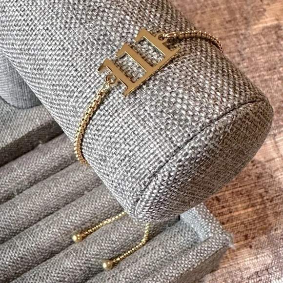 Intuition Angel Number 111 18k Gold PVD Inspirational Bracelet Waterproof - Picture 3 of 4